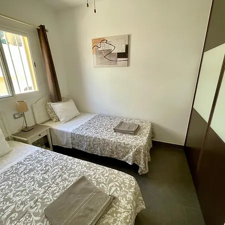 Apartman Cozy And Sunny With Everything Need, Great Location *