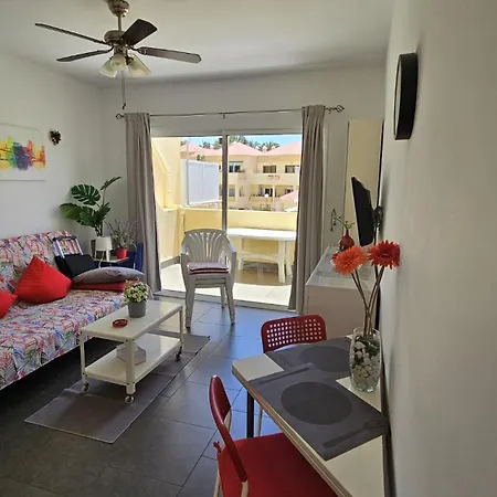 Cozy And Sunny With Everything Need, Great Location Daire *