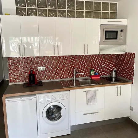 Cozy And Sunny With Everything Need, Great Location